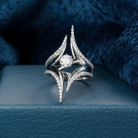 Eternal Curve 0.95 ct Moissanite Bypass Ring – Sterling Silver”