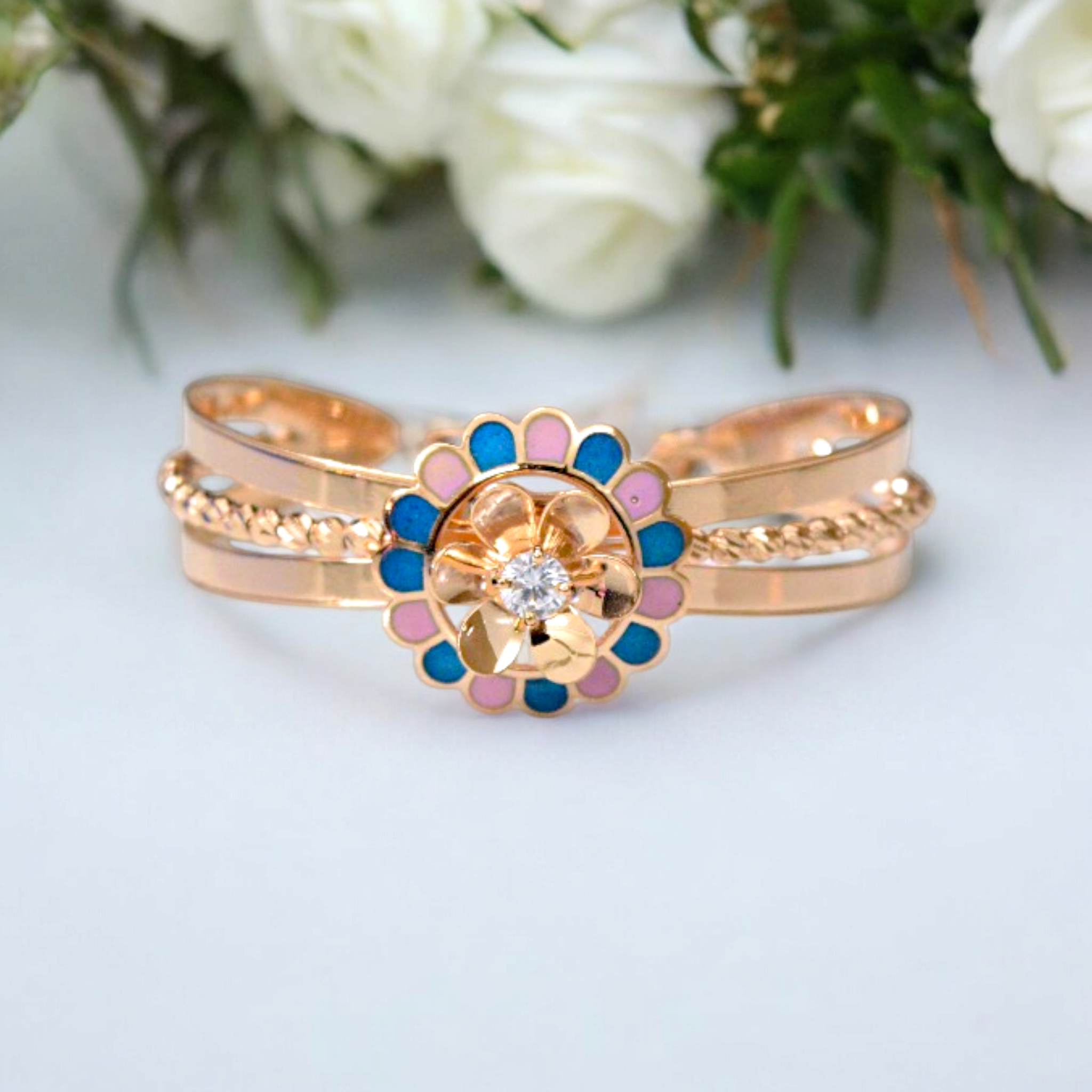 Exquisite Rose Gold Floral Bracelet