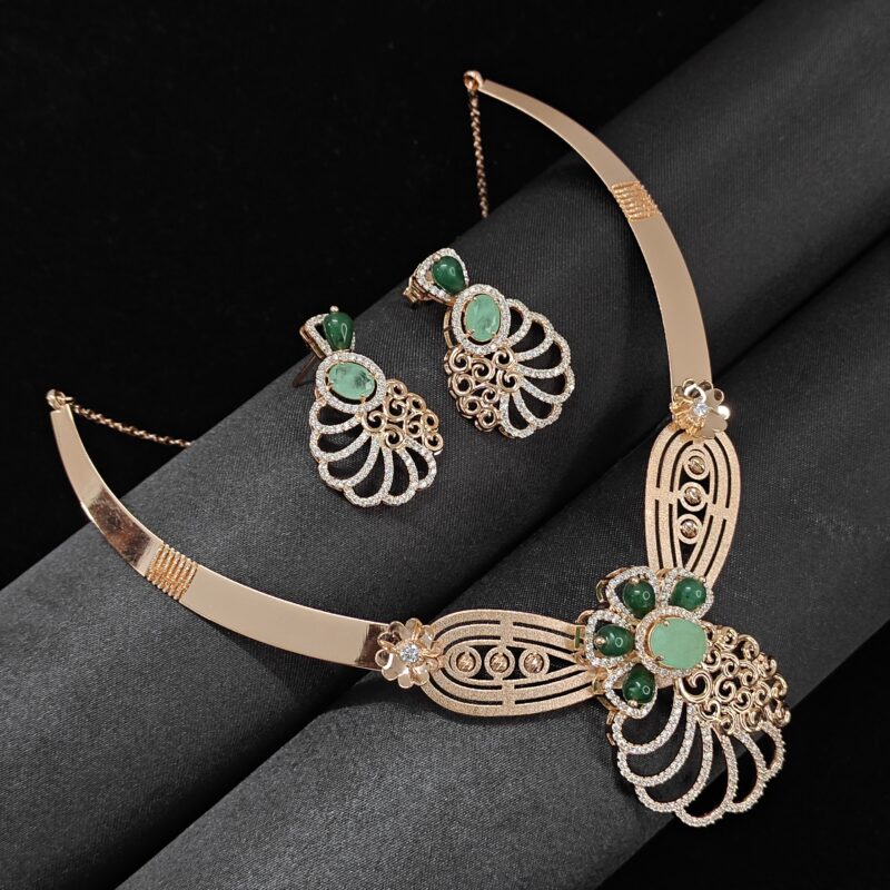 Emerald Grace Necklace Set